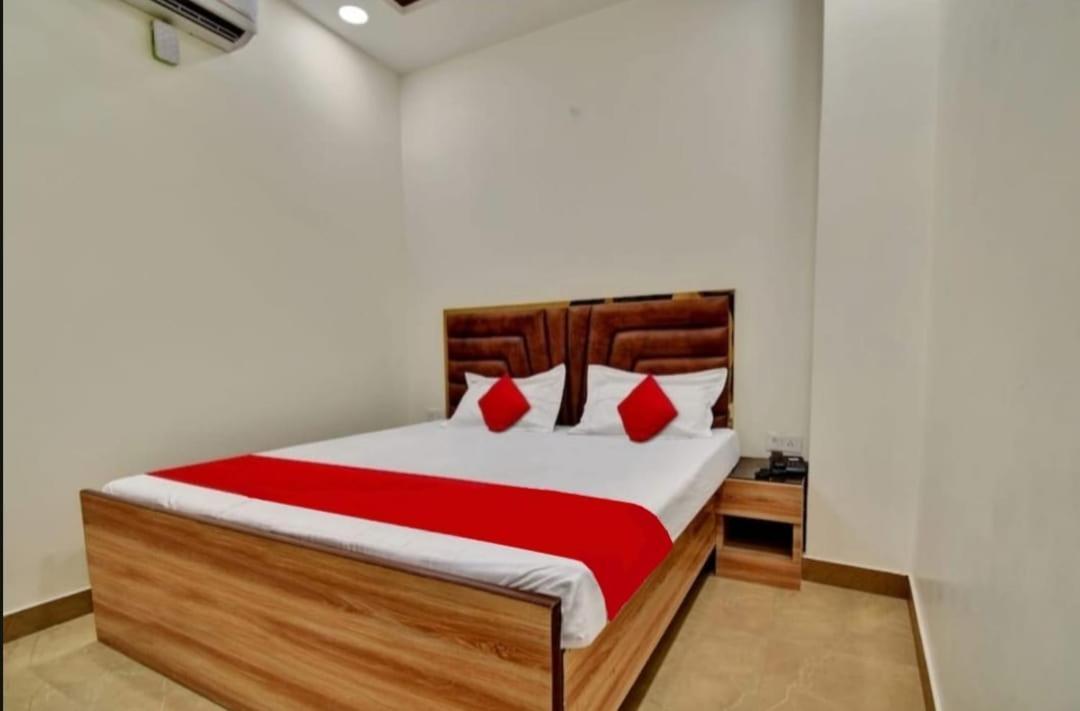 Hotel Sukoon - Ramesh Nagar New Delhi Extérieur photo